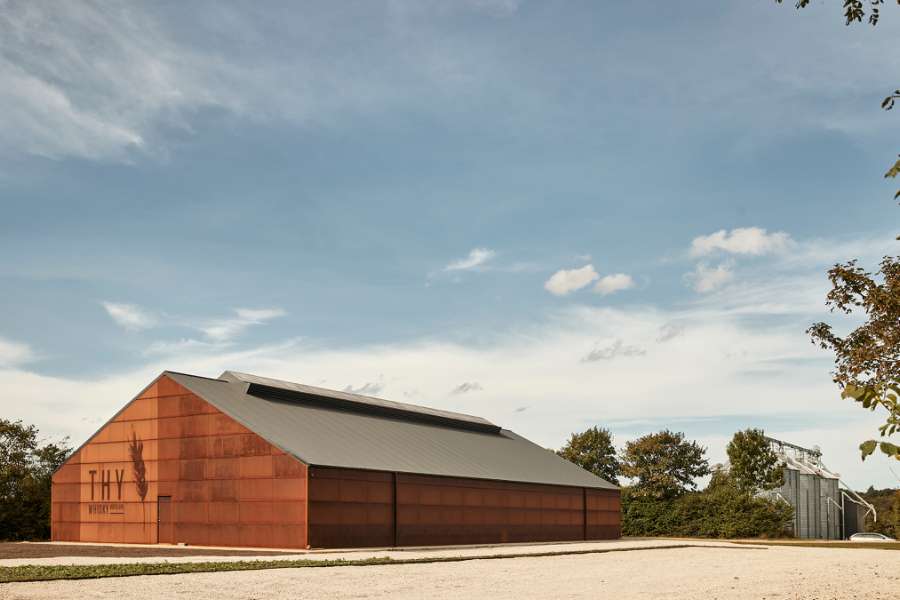 Dansk whisky ”lagret” på rustet stål, Thy Whisky Distillery, Gyrupvej 14, 7752 Snedsted